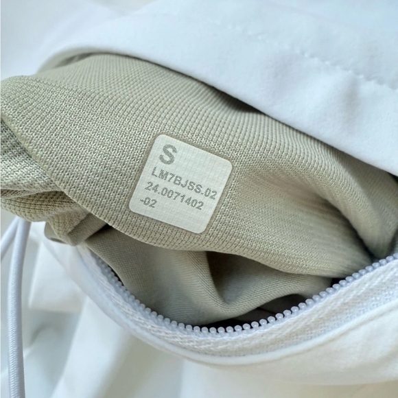 Lululemon Zeroed Mens Linerless 6” Shorts Sz Small White - Picture 7 of 7